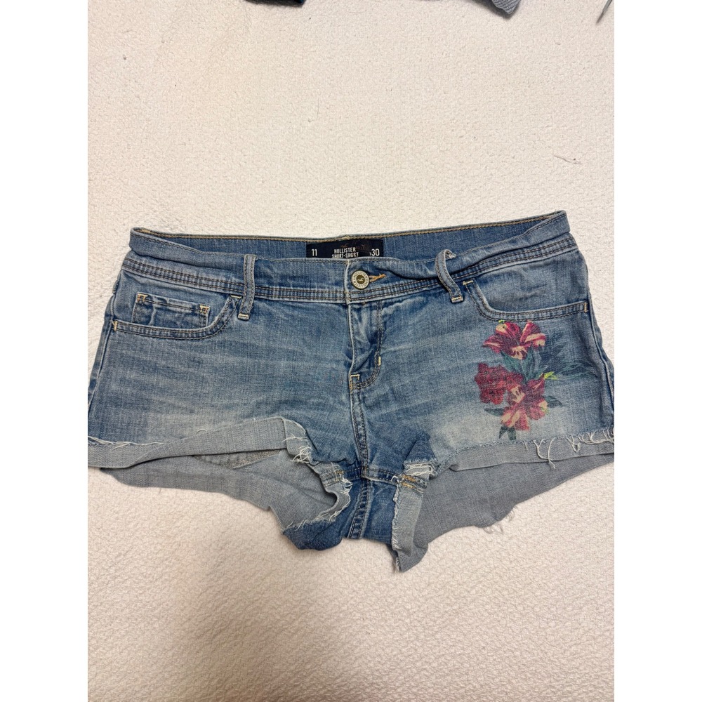 Y2K Hollister Short-Short Denim Cutoffs Floral Graphic Medium Wash Size 11 W30